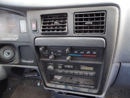 1996 TOYOTA TACOMA STANDARD CAB WHITE 2.4 AT 2WD Z19845